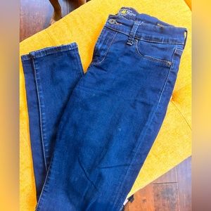 Lucky brand skinny jeans